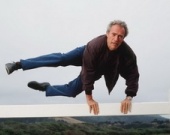 Клинт Иствуд набирает актеров