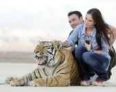 Дикий подарок для Меган Фокс Дикий подарок для Меган Фокс