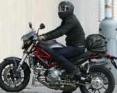 Брэд Питт уехал в тайне от жены