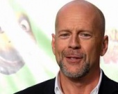 Брюс Уиллис коллекционирует шрамы