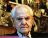 Умер режиссер "Собора Парижской богоматери"