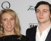 Самая шокирующая голливудская пара ждет ребенка