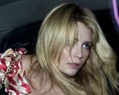 Мишу Бартон подвело платье