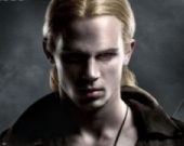 Кэм Жигандэ снова сыграет вампира