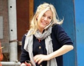 Сиенна Миллер добилась извинений от газеты New York Times