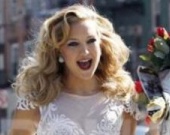 "Невеста" Кейт Хадсон "Невеста" Кейт Хадсон