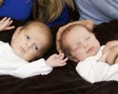 Первое фото близнецов Чарли Шина