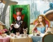 "Алиса в стране чудес": новые постеры