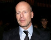 Новый триллер с Брюсом Уиллисом остался без режиссера