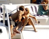 Сиенна Миллер и Джуд Лоу на Ибице