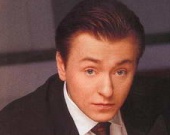 Сергей Безруков коллекционирует гвозди