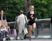 Рене Зеллвегер: забег по Парижу