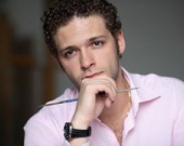 Одухотворят Чадова или Крюкова?