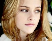 На Кристен Стюарт давят журналисты