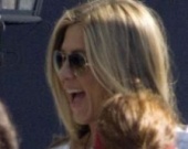 Дженнифер Энистон на съемках фильма The Baster