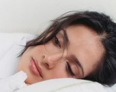 Сальма Хайек поедает насекомых