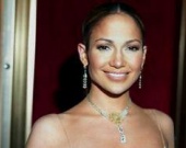 Дженнифер Лопес не стоит на месте