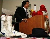 Сталлоне подарил реквизит "Рокки" музею