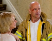 Брюс Уиллис сыграет в драме от продюсера "Алисы в стране чудес"