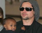 Питт побрился в доказательство любви