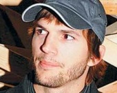 Заботливый папа Эштон