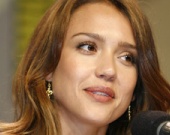 Джессика Альба устала