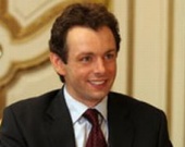 Майкл Шин сыграет в сиквеле "Трона"