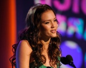 Джессика Альба вернула свою фигуру Джессика Альба вернула свою фигуру