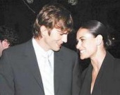 Деми Мур мечтает родить сына