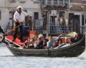 Дети Джонни Деппа изучают Венецию