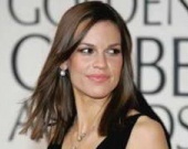 Хилари Суонк демонстрирует постоянство