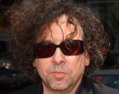 Тима Бертона заменили