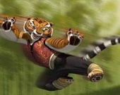 Анджелина Джоли-настоящая тигрица!