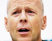 Уронили мишку на пол, оторвали мишке лапу – это всё о Брюсе Уиллисе (ФОТОРЕПОРТАЖ)