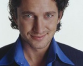 Джерард Батлер стал романтиком