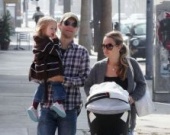 Семейный выход Тоби Магуайера