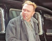 Сукачев судится из-за кухни