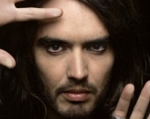 Расселл Брэнд сыграет Артура