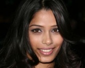 Красавица "из трущоб" Фрида Пинто замужем