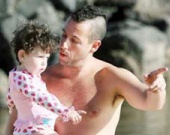 Адам Сэндлер вошел в роль папашки