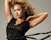 Милое личико Джессики Альбы (ФОТОРЕПОРТАЖ)