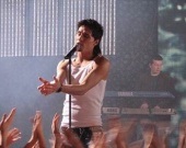 Дима Билан торговал петрушкой