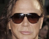 Микки Рурк сыграет регбиста-гея