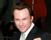 Голливуд сделал ребенка алкоголиком!