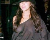 Линдси Лохан снова блеснула грудью