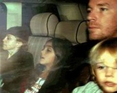 Мадонна везет в Москву детей