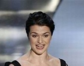 Рэйчел Вайз в "Милых костях"