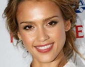 Вид Джессики Альбы шокирует