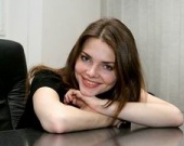 Боярская охотится за брошкой девушки Бонда