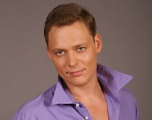 Артем Артемьев: Играть злодеев интересно